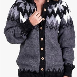 Women's Black and Gray Patterned Cardigan
